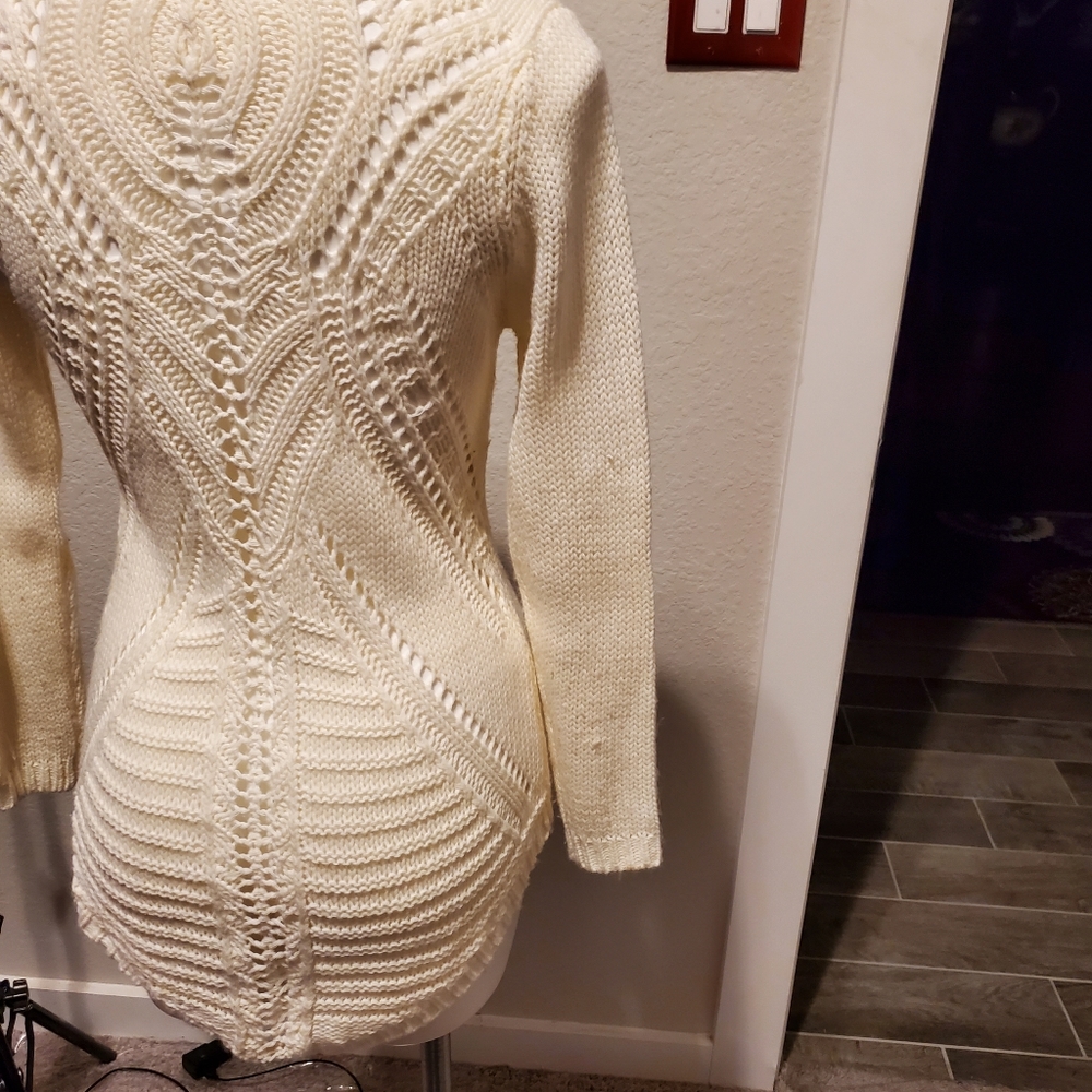 Bundle Sweaters - image 5